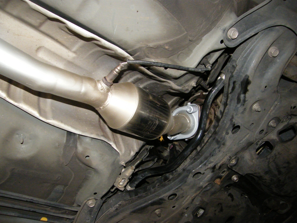 Toyota Avensis 1.8 16V utángyártott EURO 4 katalizátor csere