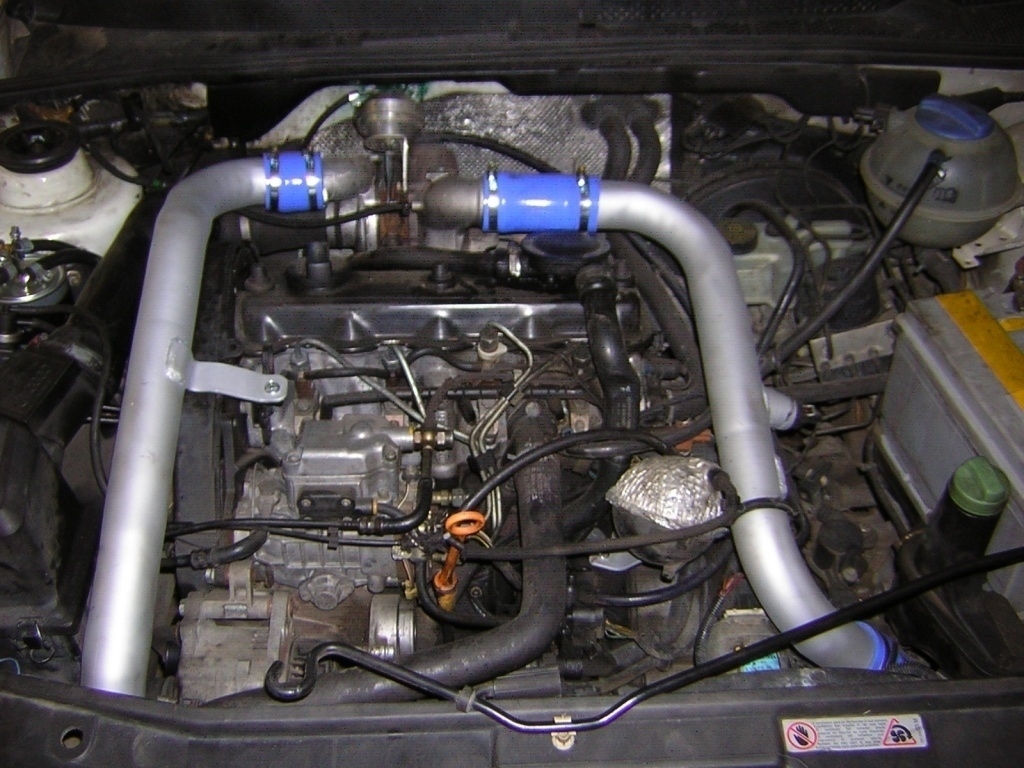 VW Golf TDI cooler levegőcső 1
